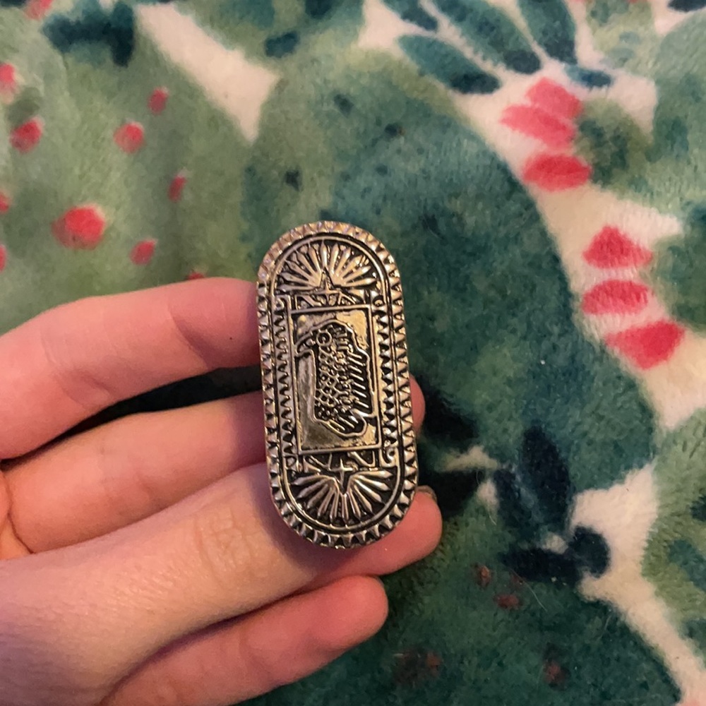 Ring - Picture 3 of 5
